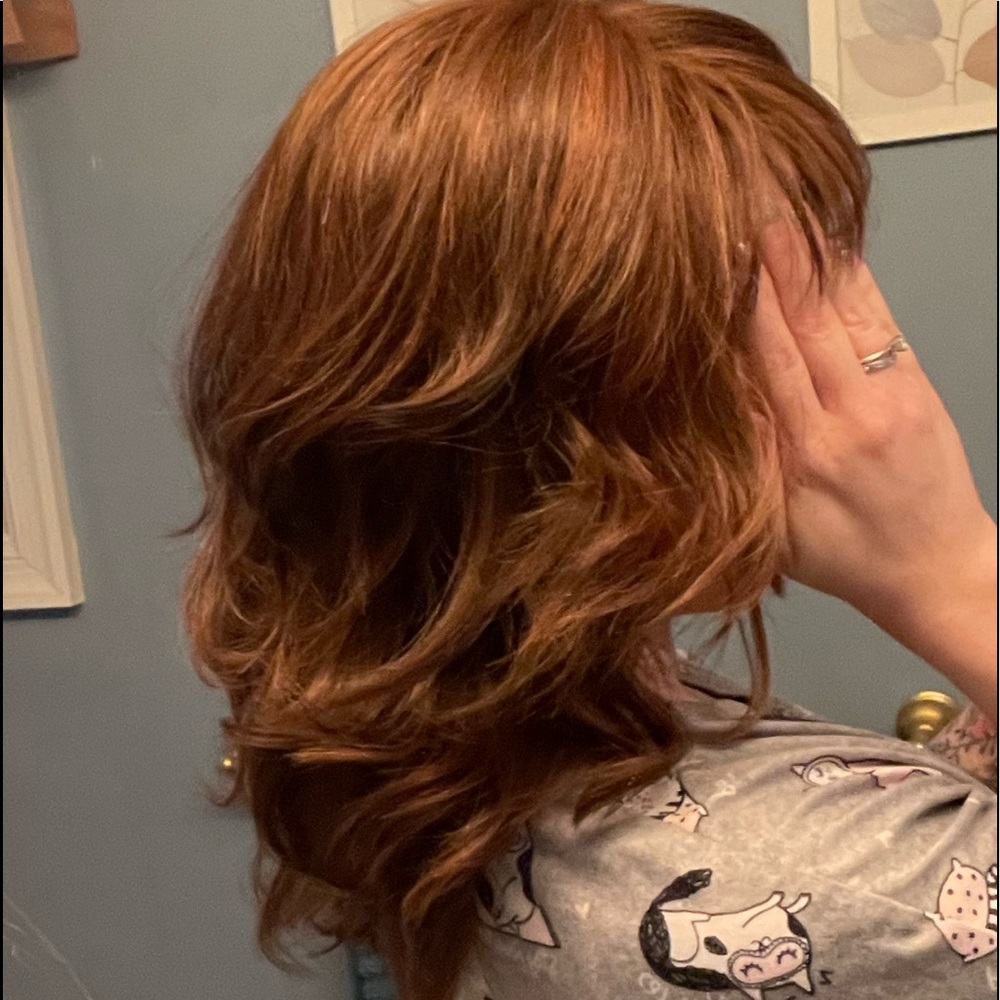 Tressalure Wig in dark auburn/chestnut
